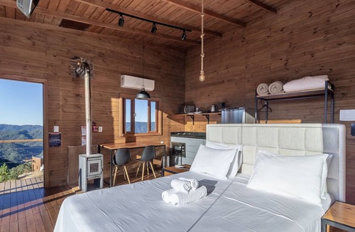 Anitapolis Cabin | Chalet in Mountains With Magnificent Views Vst017