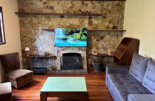 Campos do Jordao Apartment | Charme e conforto na Montanha - Condomínio no Morro do Elefante, próximo ao centro