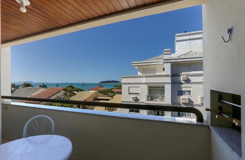 Cachoeira do Bom Jesus Apartment | Charme e conforto a 50m da praia