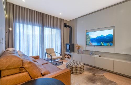 Floresta Apartment | Charme e Lareira no Centro de Gramado