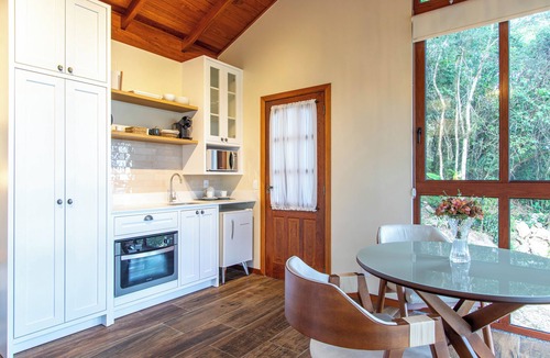 Sambaqui House | Charming Suite in Sambaqui