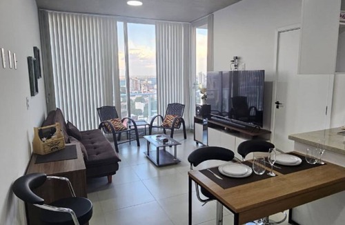 Asuncion Apartment | Charming 1-bedroom apartment with AC, Gym/Infinity Pool in Asunción, Paraguay