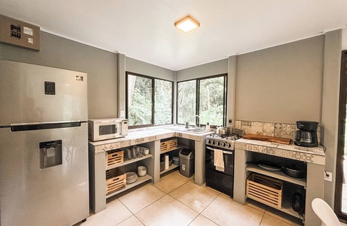 Concepcion Cottage | Charming 2 bedroom Atenas Jungle Hideaway/30 min to Airport/60 min to beach