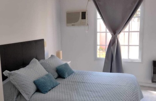 Colon House | Charming 2-bedroom house in Colón, close to the beach and downtown.