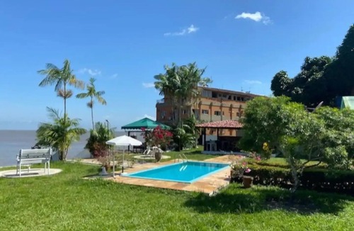 Farol House | Charming 2-bedroom house in wonderful Farol Belém with AC, WiFi