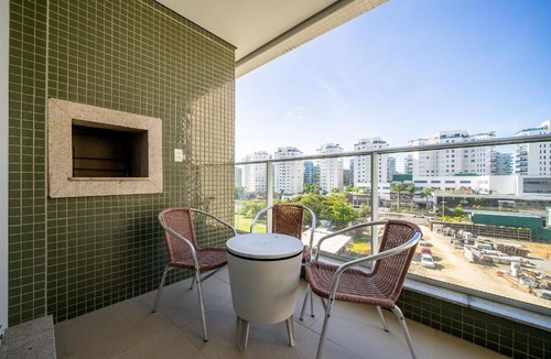 Itajai Apartment | Charming apt w/balcony 150m from the beach ABC0403