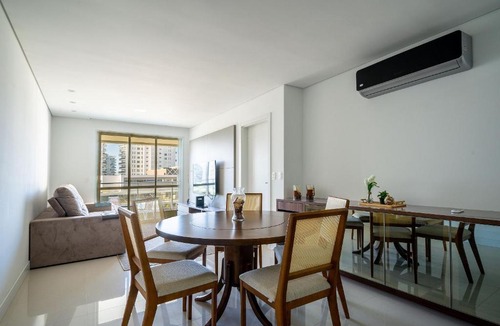 Itajai Apartment | Charming apt w/balcony 150m from the beach ABC0403