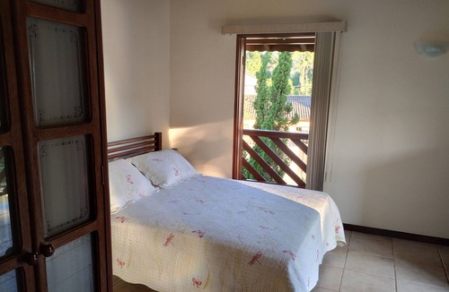 Ponte Branca House | Charming house with pool, 3 bedrooms, one suite, WI-FI, air conditioning.
