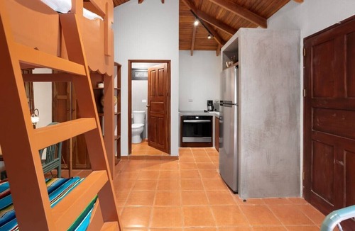 Playa Langosta House | Charming Langosta Casita 2 Min Walk to Beach
