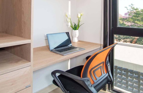 Asuncion Apartment | Chic Studio | Malls, Pool, Gym & Rooftop View