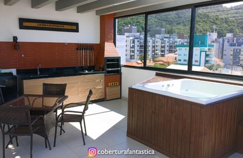 Governador Celso Ramos Apartment | Cobertura fantástica apenas 70 metros da praia