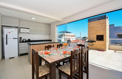 Santinho Apartment | Cobertura com Jacuzzi - Praia dos Ingleses -NIN022