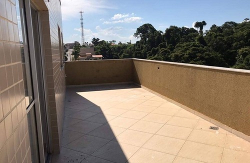 Contagem Apartment | Cobertura Duplex com Hidromassagem ao Ar Livre Para 8 Pessoas