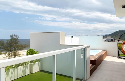 Piratininga Apartment | Cobertura Premium - Vista mar e piscina privativa