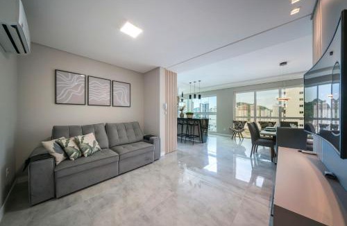 Centro Apartment | Com garagem e vista mar em Itapema SP8184