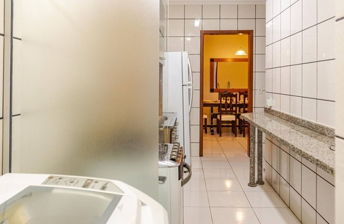 Castelo Branco Apartment | Comfort 2 blocks from the Sea in Meia Praia MM9040