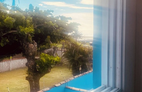 Itanhaem House | Comfort and fun. Beachfront. Small pets are accepted.