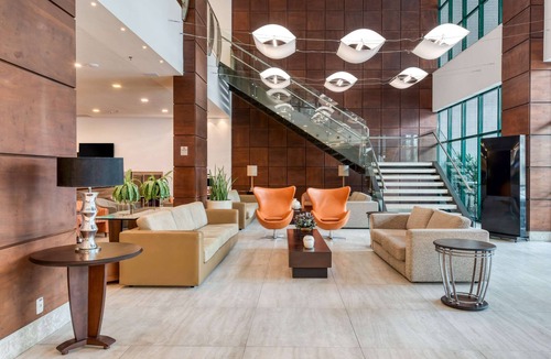 Praia do Canto Hotel | Comfort Suites Vitoria