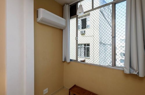 Copacabana House | Comfortable 3 BR | 10 min to the beach