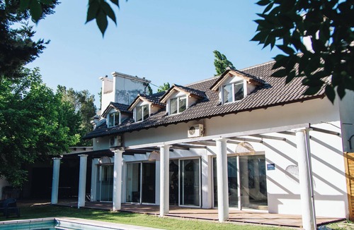 Chacras de Coria House | Comfortable house with swimming pool and garden in warehouse area
