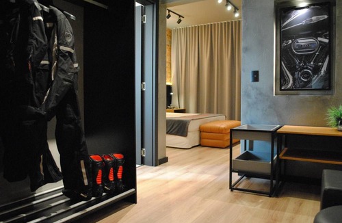 Centro Hotel | Comfortable Single Room Perfect for Extended Stays Near Downtown Attractions