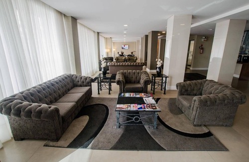 Matriz Hotel | Comfortable Triple-Bed Stay with Executive Touch Close to Major Attractions