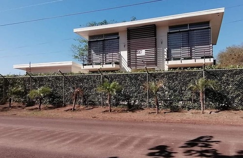 Tamarindo Apartment | Comfy dog-friendly apt, shared pool - close to Tamarindo