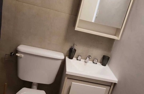 Mendoza City Center Cabin | Complejo para 15 personas en la Ciudad Mendoza.