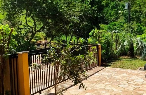Jaragua 84 House | Complete chalet for family accommodation, close to the Park and Pico da Malwee