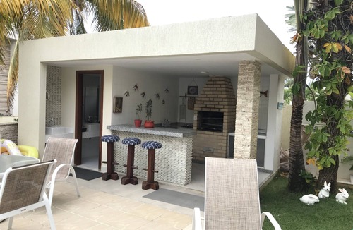 Jenipabu House | Complete house, 4 bedrooms with air conditioning, 2 of which are suites, 5 bathrooms, swimming pool, barbecue area.