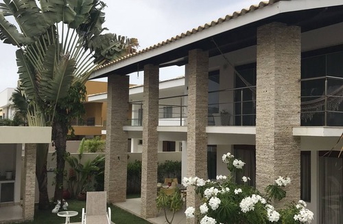 Jenipabu House | Complete house, 4 bedrooms with air conditioning, 2 of which are suites, 5 bathrooms, swimming pool, barbecue area.