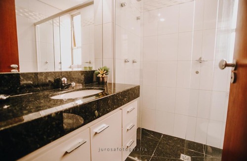 Savassi Apartment | Confortável apartamento na Savassi.