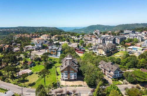 Dutra Apartment | Conforto a 500m do Super Carros by Achei Gramado