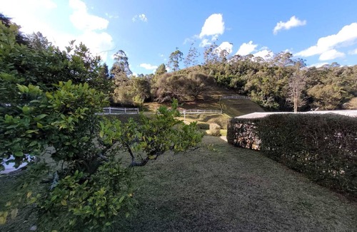 Campos do Jordao Cottage | Conforto e Aconchego em Campos do Jordão com Vista Panorâmica
