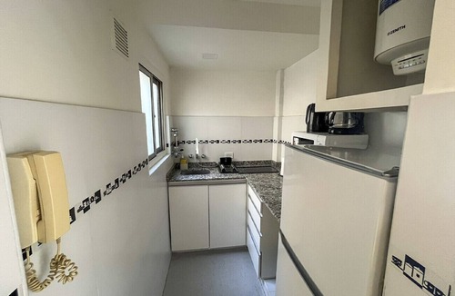 Constitucion Apartment | Conforto e localização estratégica em San Telmo, próximo a universidades.