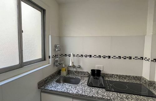 Constitucion Apartment | Conforto e localização estratégica em San Telmo, próximo a universidades.