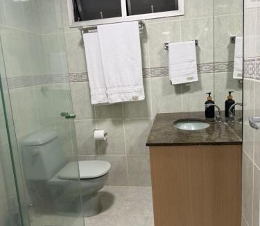 Santa Lucia Apartment | Conforto e Localização - Apto Completo com Estacionamento em Vitória