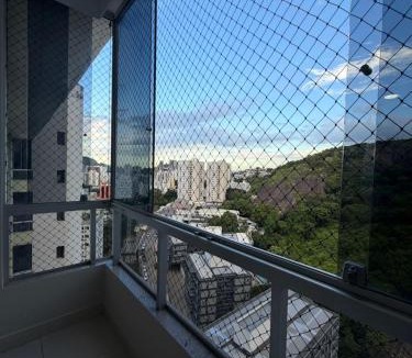 Santa Lucia Apartment | Conforto e Localização - Apto Completo com Estacionamento em Vitória