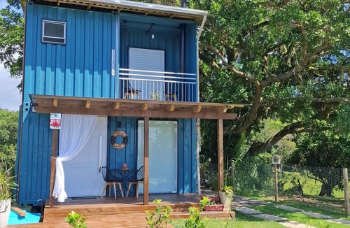 Dom Pedro de Alcantara Cottage | Container house, cozy, practical and romantic. Accepts pets up to 10kg