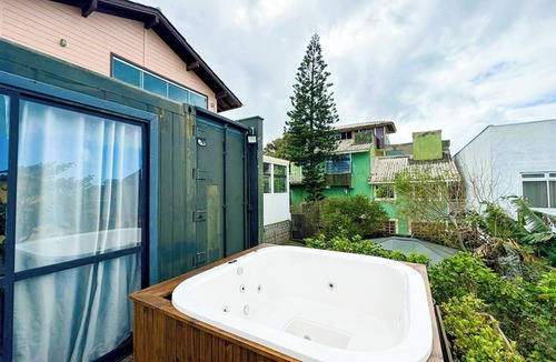 Campeche Sul House | Container com vista para o mar e jacuzzi SUL11