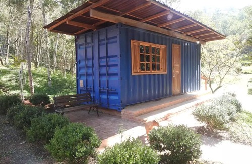 Santa Rita de Ouro Preto House | Container em Ouro Preto: Represa Mata Caiaque Bike