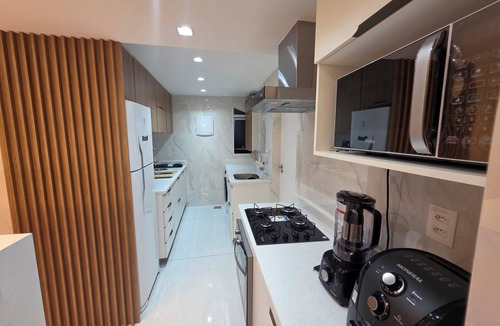 Copacabana Apartment | Copacabana 4 bedrooms (2 suites) with side sea and mountain views