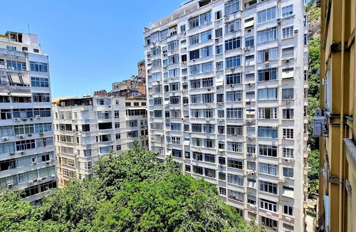 Copacabana Apartment | Copacabana: Beach, Cozy for 5 Guests
