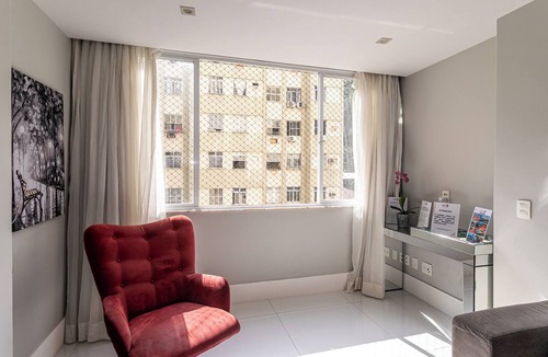 Leme Apartment | Copacabana River