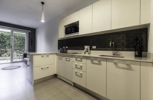 Guachipelin Apartment | Corporate Stays Urban Flats 1 Bedroom