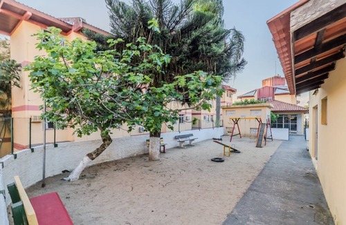 Capoeiras Apartment | Cozy Apartment in Capoeiras, Floripa Opt504