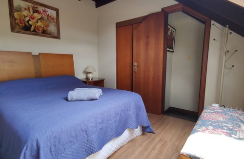 Planalto Apartment | Cozy Apt Christmas Light, sleeps 4