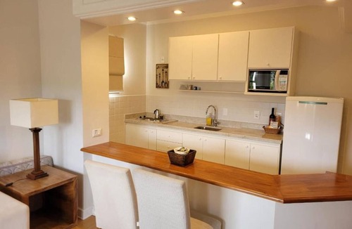 Vila Everest Apartment | Cozy suite in Capivari in Campos do Jordão, pet friendly