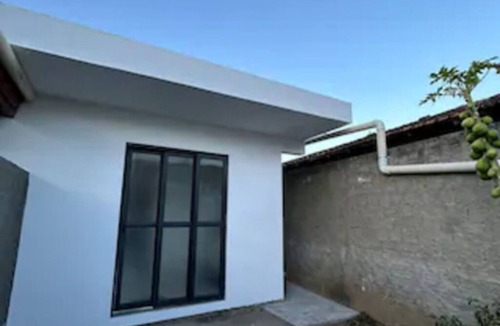 Lagoa Pequena House | Cozy House in Rio Tavares