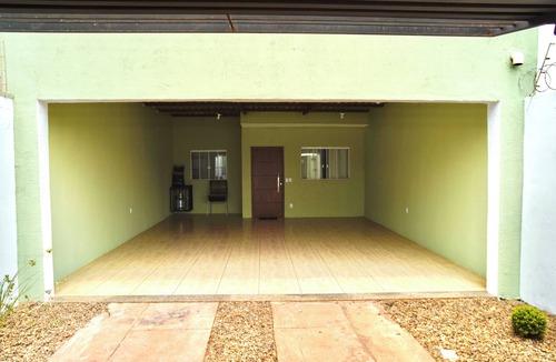Vila Messias House | Cozy House, 2 bedrooms, 1 Air Conditioning, Large Garage, Full Kitchen
